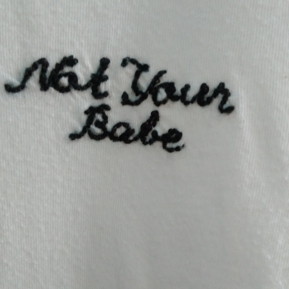 White brandy melville "not your babe" - Picture 2 of 3